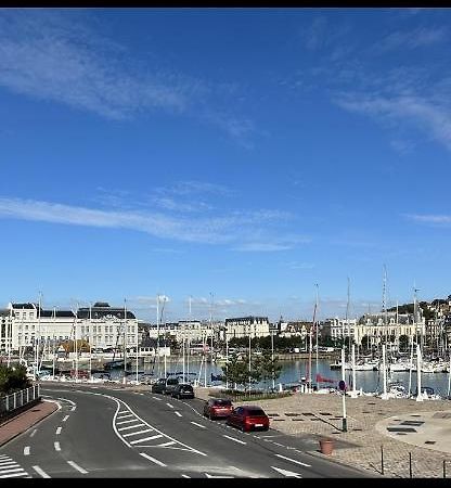 La Marine Apartment Deauville Exterior photo